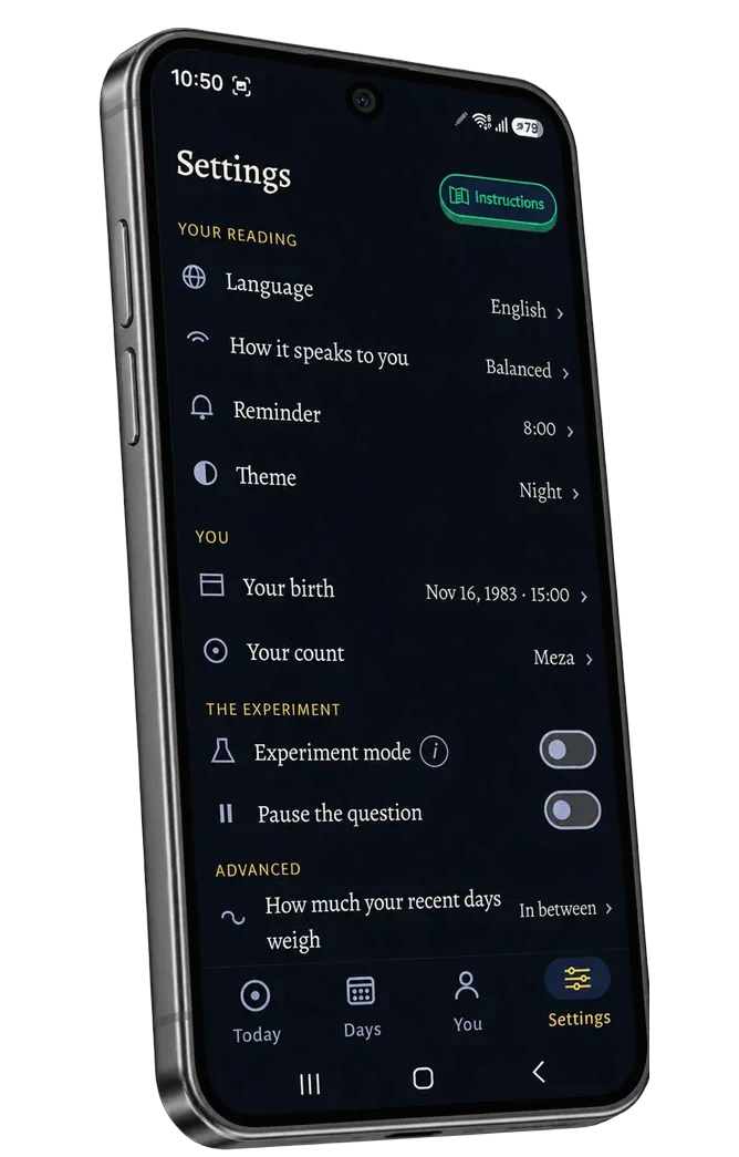 Settings: the language, how the reading speaks to you, the reminder and the theme.